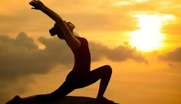 सेहत को चमत्कारी लाभ पहुंचाता हैं सूर्य नमस्कार, जानें इससे मिलने वाले फायदे benefits of surya namaskar,surya namaskar advantages,health benefits of sun salutation,surya namaskar for wellness,sun salutation benefits for health,surya namaskar positive effects,advantages of practicing surya namaskar,health perks of sun salutation,surya namaskar and its health benefits,surya namaskar impact on well-being