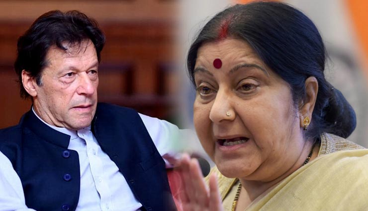 इमरान अगर इतने उदार हैं तो मसूद अजहर को भारत के हवाले करें, आतंक और बातचीत साथ-साथ नहीं : सुषमा स्वराज