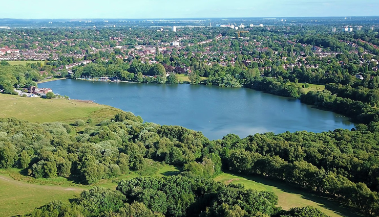 largest city parks in england,england biggest urban parks,urban green spaces in england,expansive city parks in the uk,green oases in english cities,england vast urban green areas,iconic city parks in england,recreational parks in english cities,england urban natural retreats,exploring city parks in england