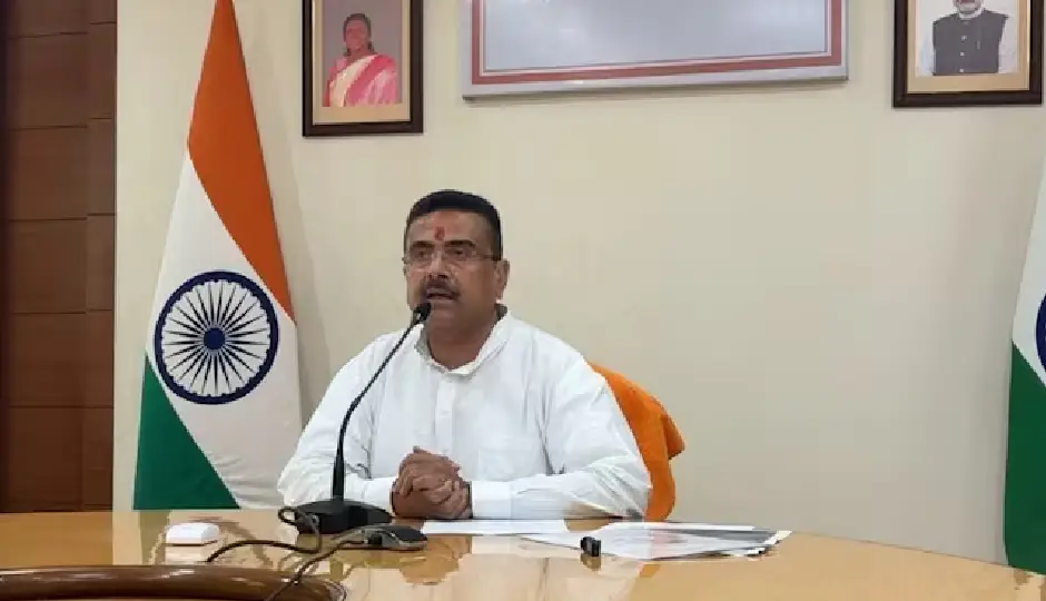 बंगाल में 3 IPS और 2 जेल अफसरों पर गिरी गाज, शुभेंदु के ताबड़तोड़ एक्शन से मचा हड़कंप; ममता पर भी तीखा हमला