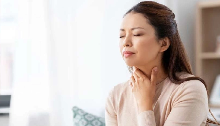 early signs of cancer in women,cancer symptoms in women,female cancer warning signs,women’s health and cancer,cancer detection tips,unusual symptoms of cancer,early cancer detection,signs of breast cancer,ovarian cancer symptoms,cervical cancer early signs