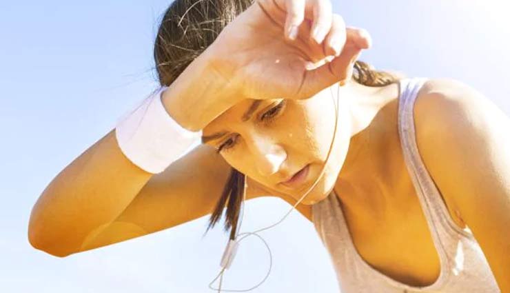 7 Ways to Combat Excessive Sweating
