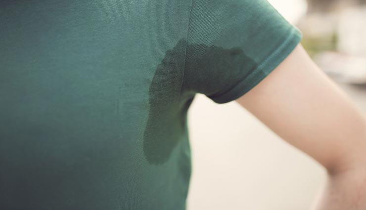 अंडरआर्म्स के पसीने से छुटकारा दिलाएंगे ये उपाय, जानें और आजमाए