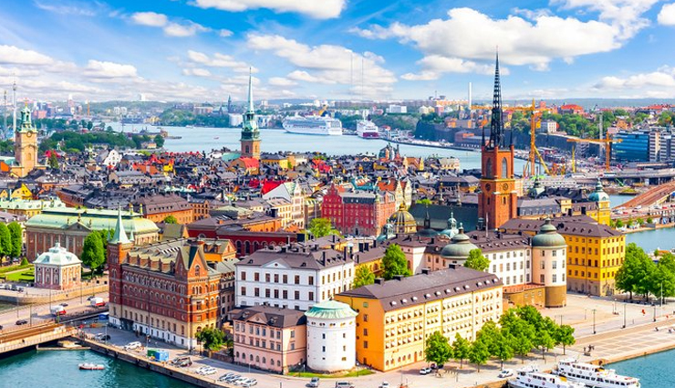 few working hours,holidays,travel,tourism