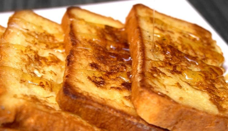 स्वीट फ्रेंच टोस्ट : शानदार ब्रेकफास्ट के लिए ललचा रहा है मन तो बेझिझक तैयार करें यह डिश #Recipe sweet french toast,sweet french toast breakfast,sweet french toast snacks,sweet french toast tasty,sweet french toast delicious,sweet french toast ingredients,sweet french toast recipe,sweet french toast children