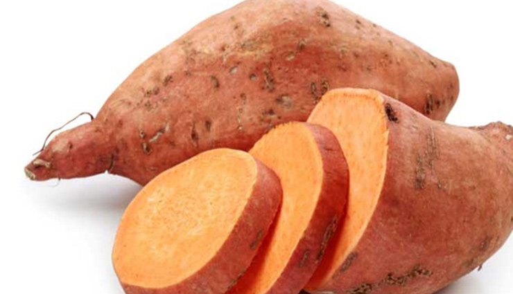 pregnancy,food for pregnancy,healthy food,dairy products,legumes,sweet potatoes,eggs,leafy green vegetables,lean meat,fish liver oil,berries,whole grains,dried fruits