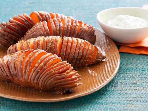 foods to improve eyesight,food for good eyes,eye care tips,food for eyes,eyes,healthy food,healthy living,Health tips