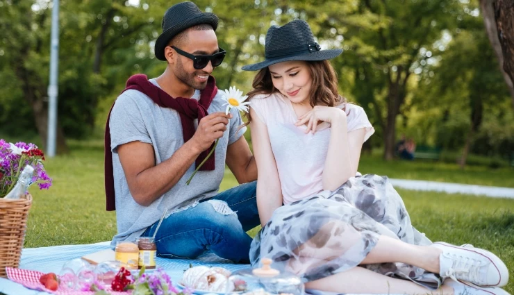 8 Sweet Things You Can Do to Make a Guy Feel Needed and Wanted