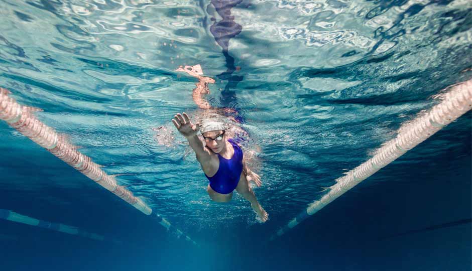 10 Amazing Health Benefits of Swimming