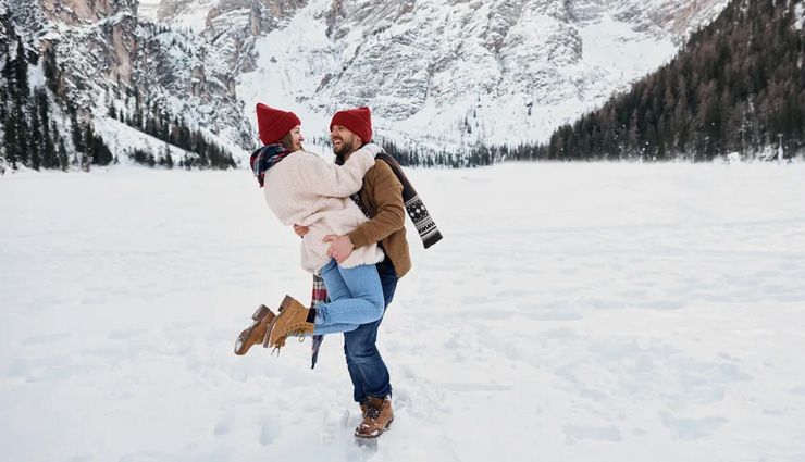 बिताने हैं पार्टनर के साथ प्यार भरे हसीन पल, बनाएं दुनिया की इन 7 रोमांटिक जगहों का ट्रिप romantic places for honeymoon,romantic places in the world,most romantic places in the world,most romantic place to travel,best travel destinations for couples,most romantic city in the world,city of romance,perfect romantic getaway,romantic country