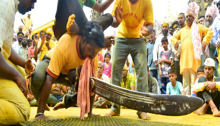 khandoba temple in maharashtra,shiv temple,pune,weird news in hindi