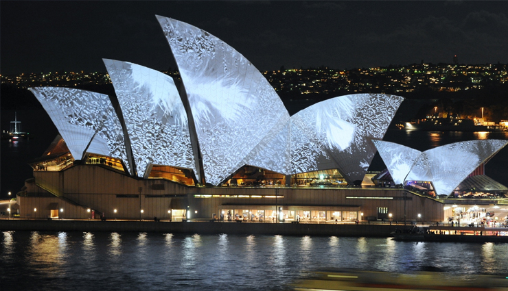 most incredible man made landmarks,list of most incredible man made landmarks,palace of westminster,eiffel tower,statue of liberty,taj mahal,petra,machu pichu,rome colosseum,burj kalifa,osaka castle,sydney opera house,sagrada familia,travel,holidays,travel guide