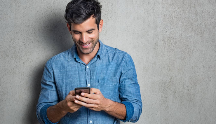 9 Messages You Can Send To Your Partner To Drive Him Crazy
