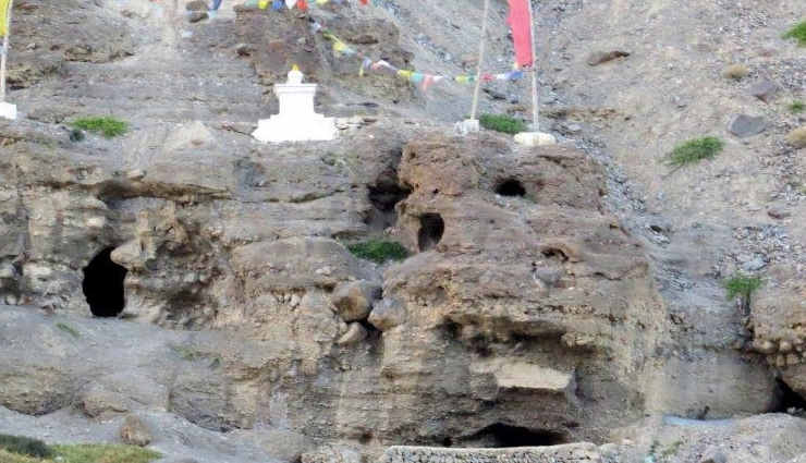 spiti valley attractions: 10 alluring places not to miss,exploring spiti valley: must-visit destinations you should not miss,top 10 places to visit in spiti valley that are not to be missed,discovering the beauty of spiti valley: 10 captivating places,unforgettable spots in spiti valley: 10 must-see attractions,spiti valley travel guide: 10 alluring places to explore,hidden gems of spiti valley: 10 enchanting destinations,exploring the wonders of spiti valley: 10 places you must visit,spiti valley breathtaking attractions: 10 not-to-be-missed places