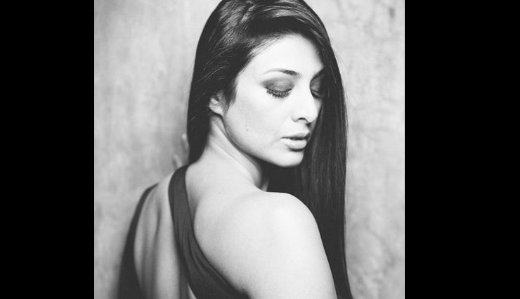 black and white pics of tabu,breath taking pics of tabu,tabu beautiful pics,fashionable tabu