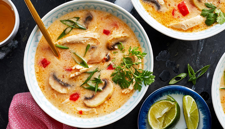 thai coconut curry soup,soup recipe,valentines day recipe,healthy recipe