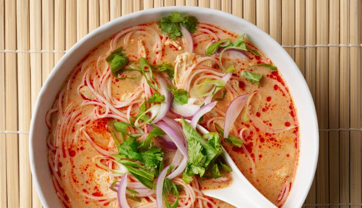 thai coconut curry soup,soup recipe,valentines day recipe,healthy recipe