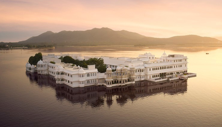 luxury hotel in india,india biggest hotel list,indian hotel names list,india biggest hotel list,top 10 hotels in india with price,top 10 hotels in india 2022,most expensive hotel in india,holidays,travel guide,travel tips