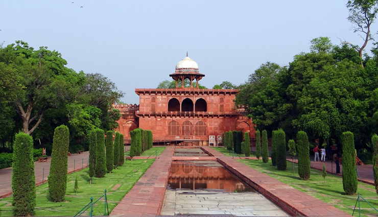 travel places,travel tips,agra places
