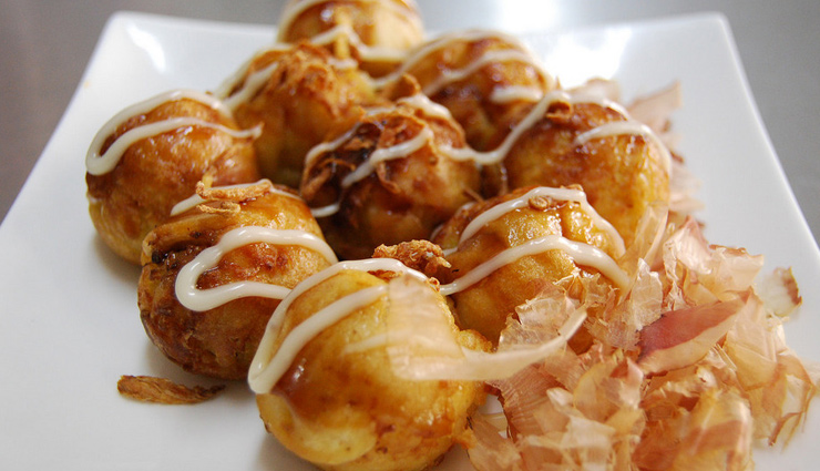 japanese,sushi,onigiri,misosoup,tempura,zosui,donburi,hiyayakko,okonomiyaki,takoyaki,yakitori,japanese dishes,japan food