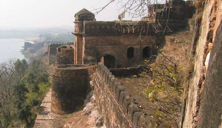 talbehat fort,mystry fort,weird stories in hindi