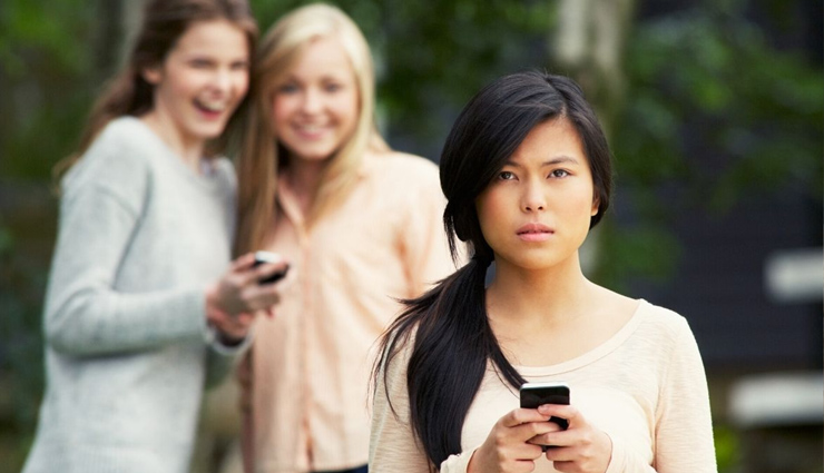 bad friendship signs,toxic friends signs,how to spot bad friends,signs of a toxic friendship,unhealthy friendship traits,recognizing fake friends,drop toxic friends,friendship red flags,manipulative friends,dealing with bad friends,toxic friendship behaviors,signs to end a friendship,letting go of bad friends,signs of a one-sided friendship,fake friends signs,cutting off toxic friends,friendship warning signs,unhealthy friendships