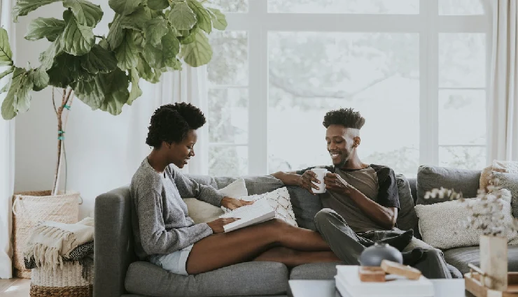 10 Ways to Talk to a Guy You Like and Make Him Like You Back