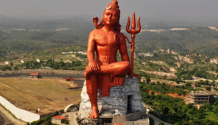 tallest statues,tallest statues in the world,statue of unity,india,spring temple buddha,china,laykyun sekkya buddha,myanmar,guanyin of nanshan,china,statue of belief,emperors yan and huang statue,the motherland monument,ukraine,ushiku daibutsu,japan,sendai daikannon,guishan guanyin,peter the great statue,russia