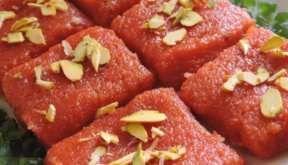 टमाटर की बर्फी : इस मिठाई से त्योहार बनाएं यादगार, इसके लिए अब और ज्यादा नहीं करें इंतजार #Recipe