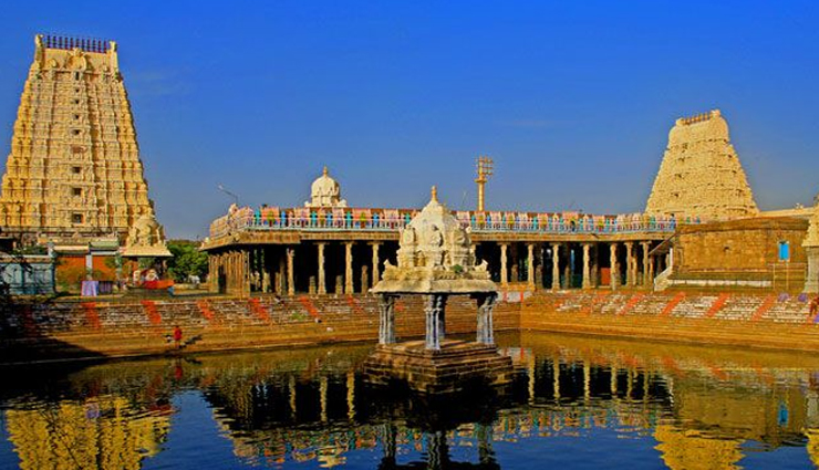 5 Most Popular Temples To Visit in Tamil Nadu