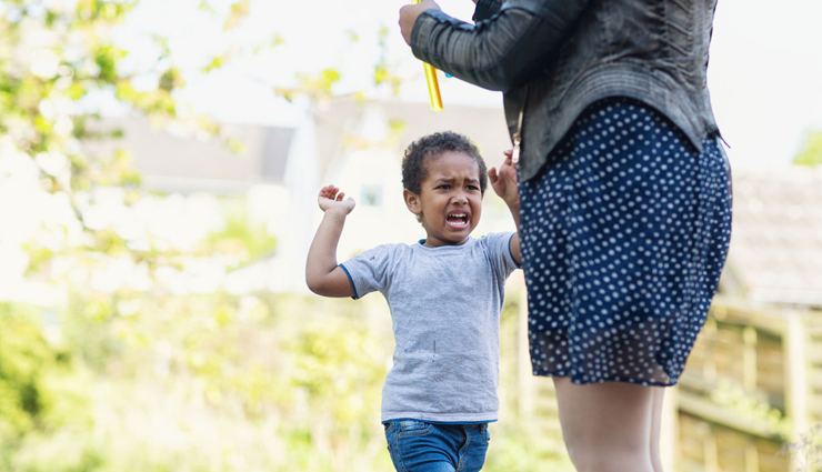 6 Effective Tips To Control Tantrums in Kids