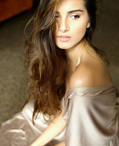 tiger shroff,student of the year 2,tara sutaria,bollywood new face,pics of tara sutaria,entertainment news