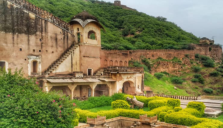 परिंदों का स्वर्ग कहलाता है राजस्थान का बूँदी, वन्य जीवों के कारण पर्यटन क्षेत्र में है अलग पहचान bundi tourist place,bundi rajasthan,top attractions in bundi,must-visit places in bundi,famous landmarks in bundi,bundi travel guide,tourist spots in bundi