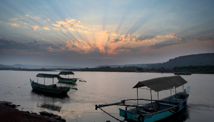 honeymoon places in maharashtra,romantic destinations maharashtra,honeymoon spots maharashtra,best places for couples maharashtra,alibaug honeymoon,lonavala romantic getaway,tarkarli beaches,mahabaleshwar hill station,kamshet paragliding,panchgani honeymoon,igatpuri serene spots,matheran romantic retreat,lavasa city honeymoon,khandala peaceful getaway,honeymoon ideas in maharashtra