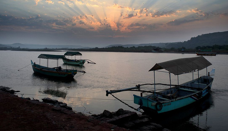 secret places india,hidden gems india,offbeat destinations india,beautiful places india,explore india,unexplored destinations india,lesser-known spots india,secret travel spots india,india travel destinations,hidden treasures india,mawlynnong,meghalaya,mawlynnong meghalaya,asia cleanest village,mawlynnong waterfall,umgrem falls meghalaya,pristine air meghalaya,varkala,kerala,varkala kerala,lush rice plantations varkala,anjengo fort kerala,varkala rainforests,hidden gems kerala,mcleodganj,himachal pradesh,mcleodganj himachal pradesh,himalayan foothills retreat,mcleodganj monasteries,spiritual retreat himachal,tranquil town mcleodganj,tarkarli,maharashtra,tarkarli maharashtra,pristine beaches maharashtra,tarkarli coastal allure,maharashtra seaside resorts,budget-friendly packages maharashtra,gokarna,karnataka,gokarna karnataka,tranquil town gokarna,gokarna yoga sessions,half moon beach gokarna,kudle beach karnataka