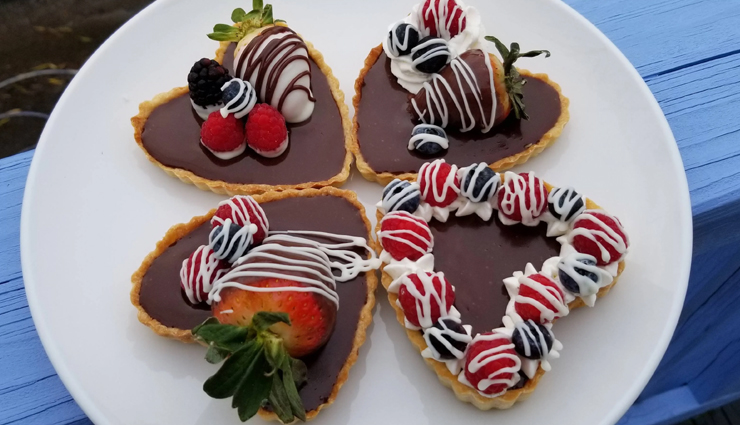 valentines day recipe,heart shaped chocolate tarts,chocolate tart recipe,dessert recipe,snacks recipe