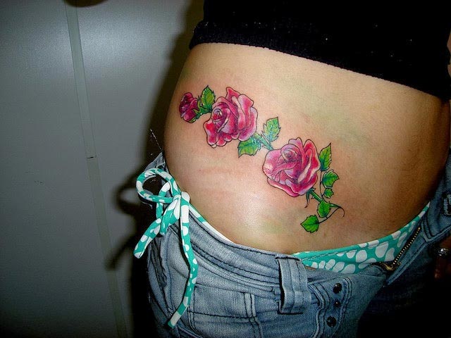 फैशन के चलते प्राइवेट पार्ट पर भी बनवाये जा रहें है टैटू fashion,fashion tips,tattoos fastion,tattoos on body private parts