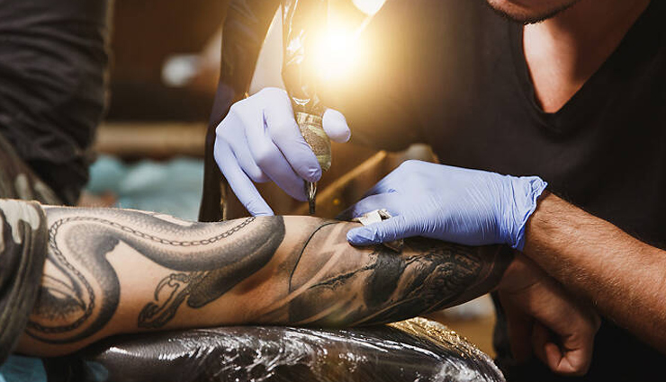 6 Basic Tips To Help You Take Care of Your Tattoo 