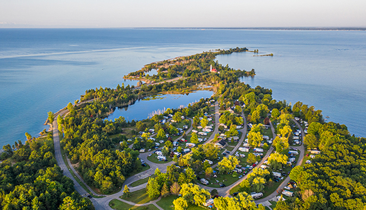 beautiful beaches in michigan,best beaches in the great lake state,scenic beaches to visit in michigan,top beach destinations in michigan,great lake state beach vacations,must-see beaches in michigan,michigan most beautiful beaches,beach getaways in the great lake state,sandy shores in michigan,coastal escapes in michigan