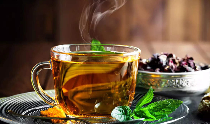 इन 10 फायदों को जानकर आप भी करने लगेंगे हर्बल टी का सेवन, रहें सेहतमंद 