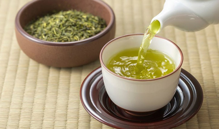 green tea,chamomile,rooibos,hibiscus,white tea,calendula,peppermint,tea for healthy skin,skin care tips,summer skin care,beauty tips,summer tips