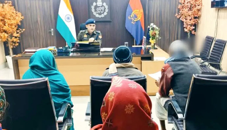 हैवानियत! मुर्गा बनाकर छात्र की पीठ पर बैठ गया टीचर, पीट-पीटकर तोड़ी पैर की हड्डी