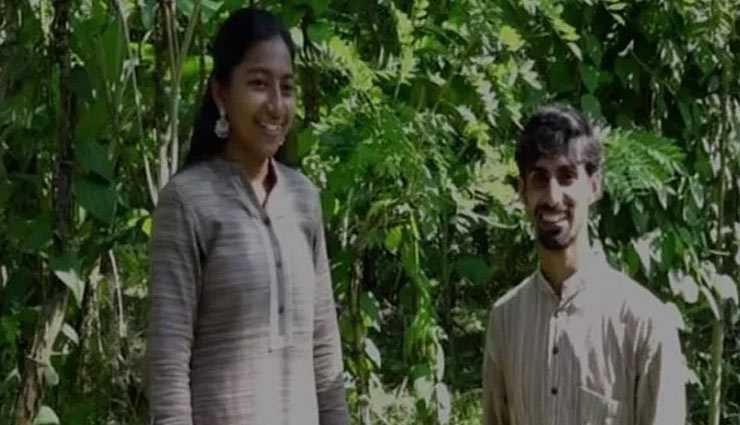 Teachers duo enters 'Exclusive World Records' for alternative learning system in Mangaluru