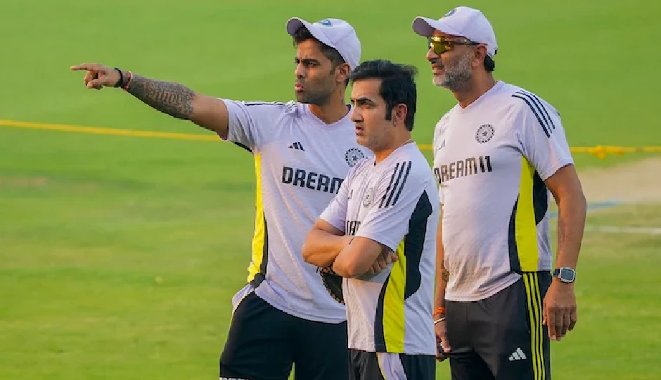 एशिया कप से पहले टीम इंडिया ने दुबई में बहाया पसीना, बुमराह और संजू सैमसन पर सबसे ज्यादा नज़रें