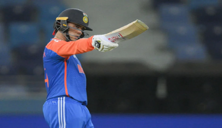 Asia Cup 2025: बांग्लादेशी गेंदबाजों पर कहर बने अभिषेक शर्मा, लगातार दूसरे मैच में जीता 'प्लेयर ऑफ द मैच'