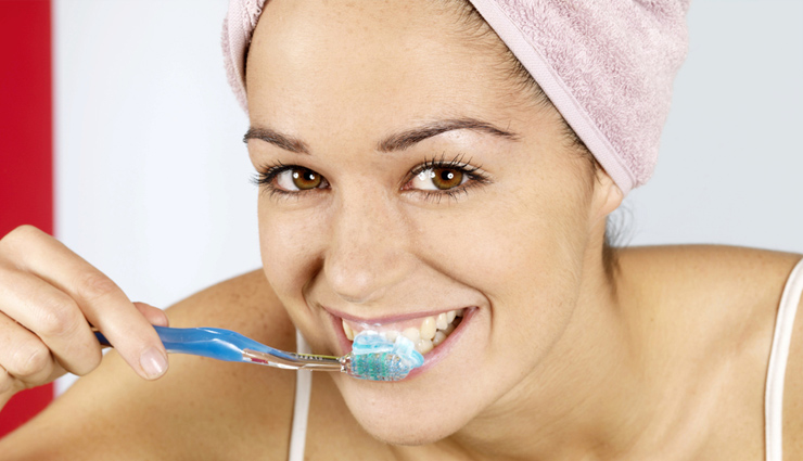 beauty tips,treating acne,chapped lips,whitening teeth,puffy eyes,facial hairs,5 inexpensive beauty remedies every girl should know,beauty tips every girl should know