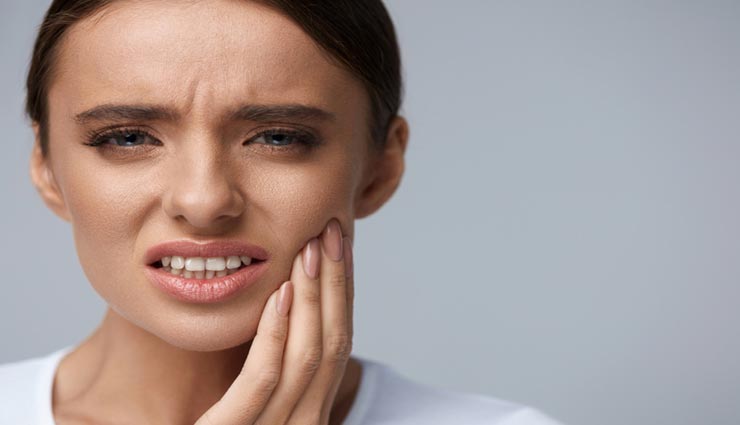 जड़ से खत्‍म होगा आपके दांत का दर्द, आजमाए ये होम्योपैथिक नुस्खें