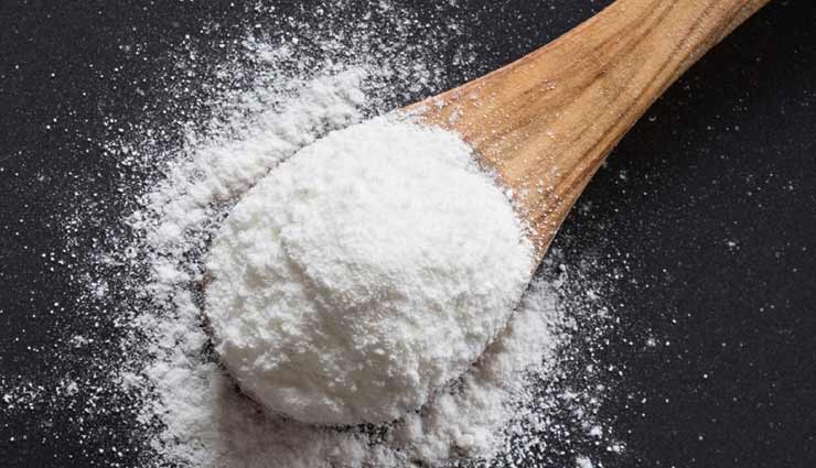 the yellowness of the teeth can take away the glow of the face give them pearl like shine with these tips,beauty tips,beauty hacks