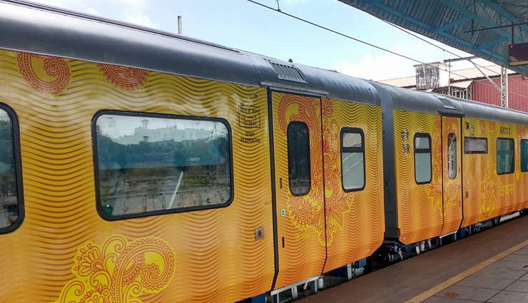 16 फरवरी से दौड़ेगी तीसरी तेजस ट्रेन, नाम होगा काशी महाकाल एक्सप्रेस