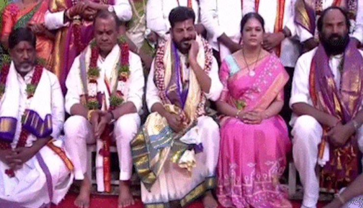 तेलंगाना: मंदिर में पूजा के दौरान फर्श पर बैठे दलित Dy CM, कुर्सी पर CM, Video पर बवाल